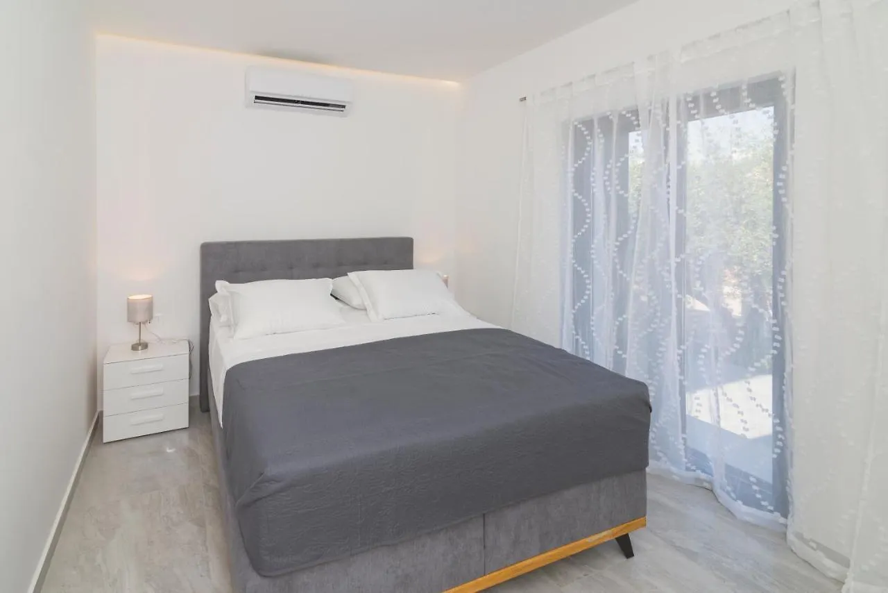 Kuca Za Odmor Laura Villa Biograd Na Moru